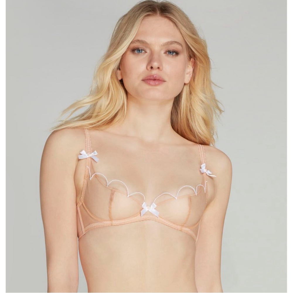 Lorna Demi Cup Plunge Underwired Bra. Size 34B. Color Sand
